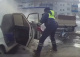 Сотрудники Госавтоинспекции Белоярского потушили загоревшийся автомобиль в жилом микрорайоне
