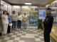 Полицейские Белоярского проводят профилактические беседы с работниками аптечной сети