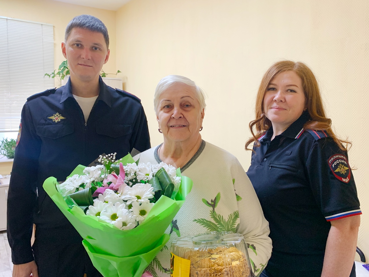 "8 марта - в каждый дом"